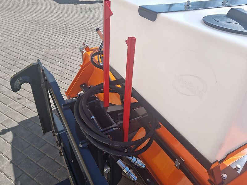 PADAGAS FOX H Kehrmaschine Hoflader Radlader Traktor