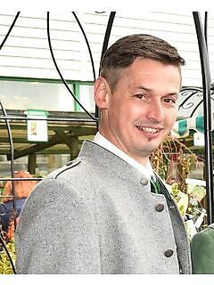 Persona de contacto Sr. Peter Lanz